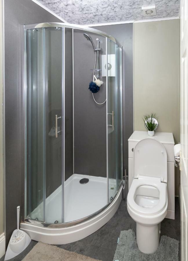 3 Bedroom Apartment Newcastle City Centre Exterior photo
